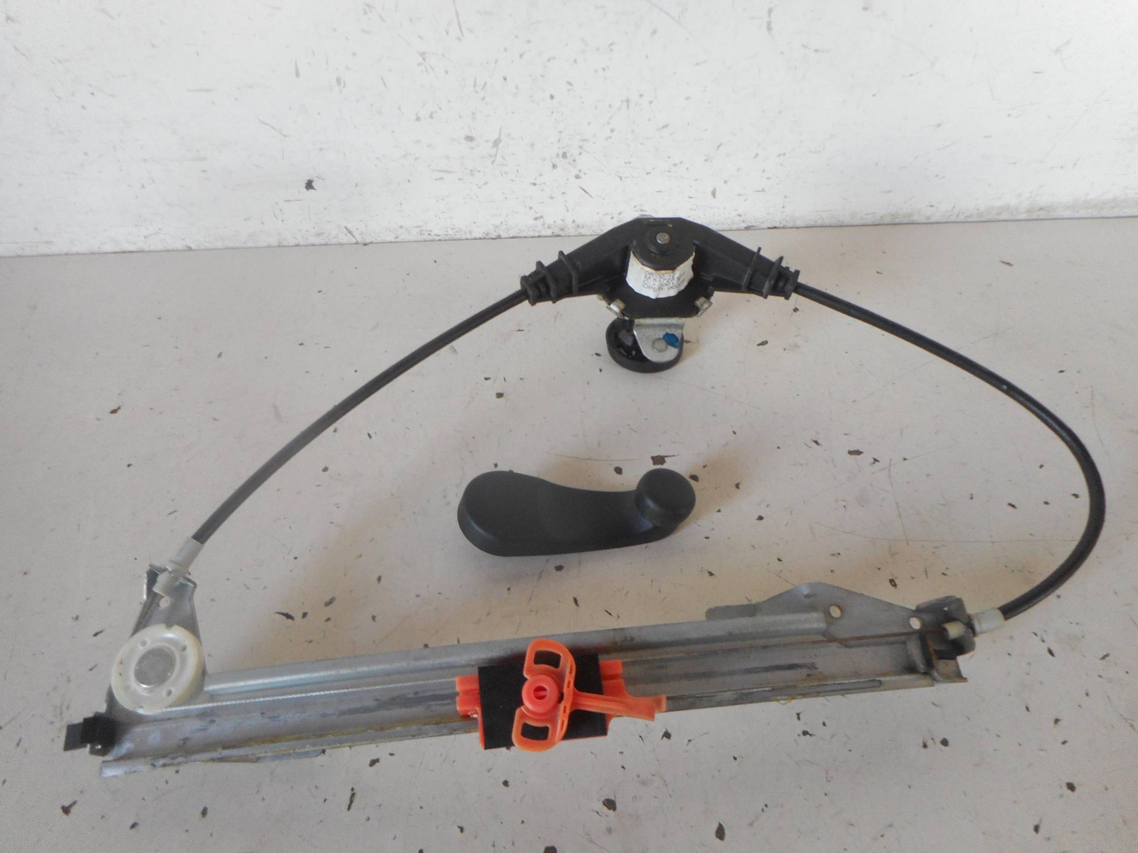 Alzacristallo porta post. dx.